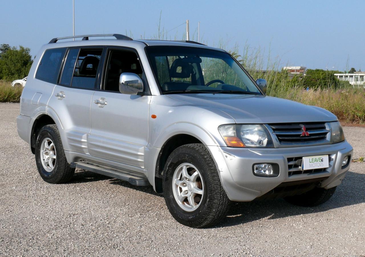 Mitsubishi Pajero 3.2 16V DI-D 5p. GLS2 Autocarro