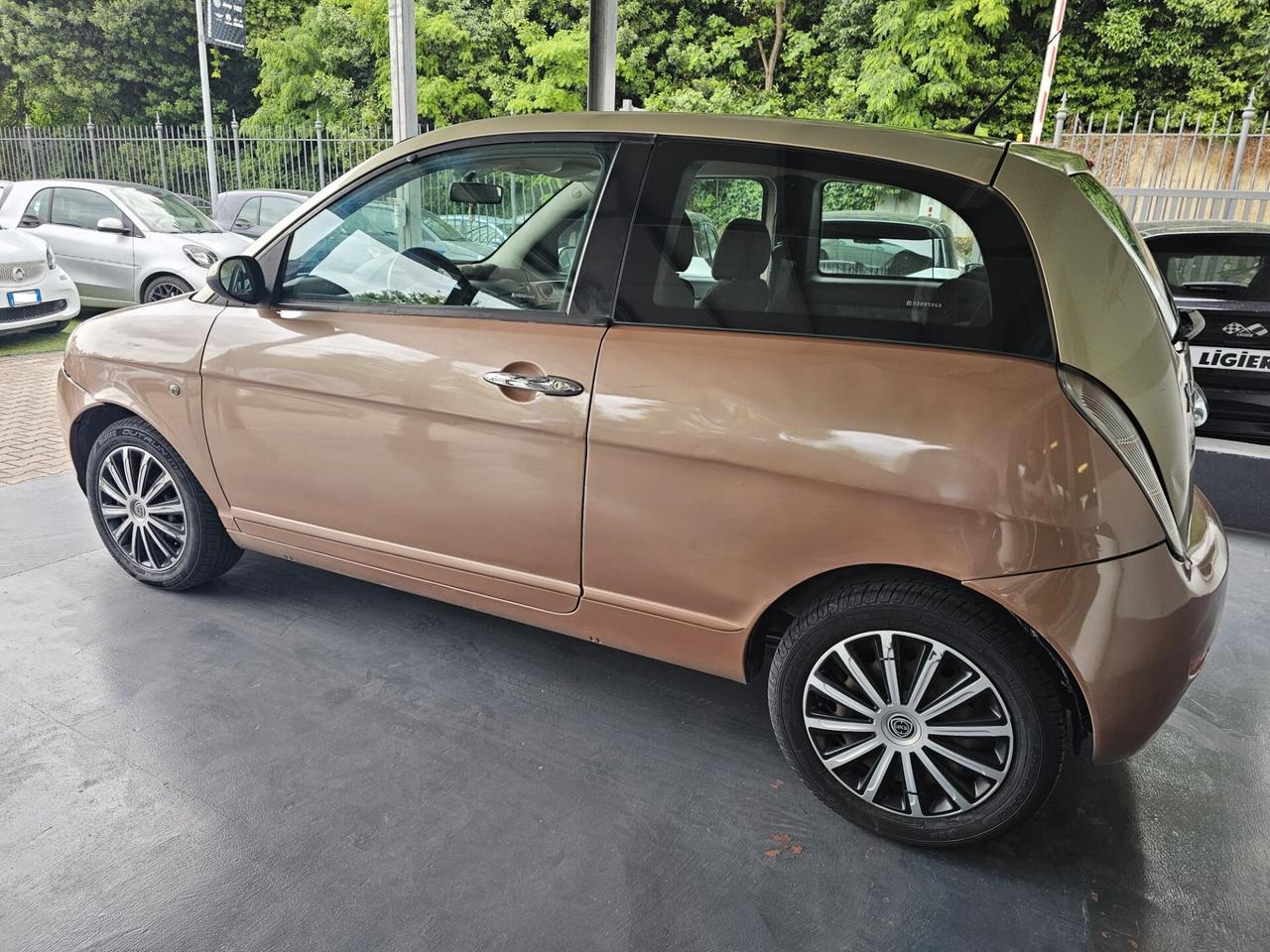 Lancia Ypsilon 1.2 Oro Giallo