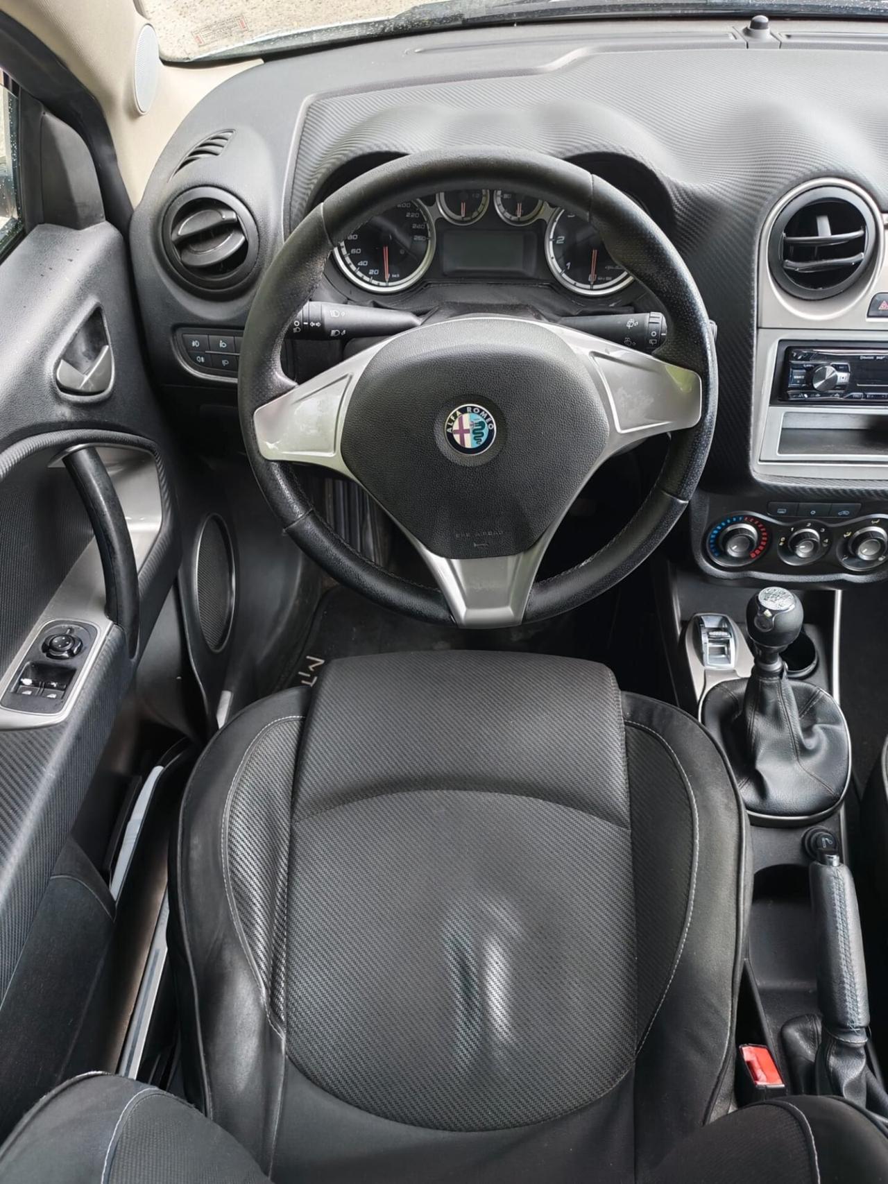 Alfa Romeo MiTo 1.6 JTDm 16V Distinctive Sport Pack