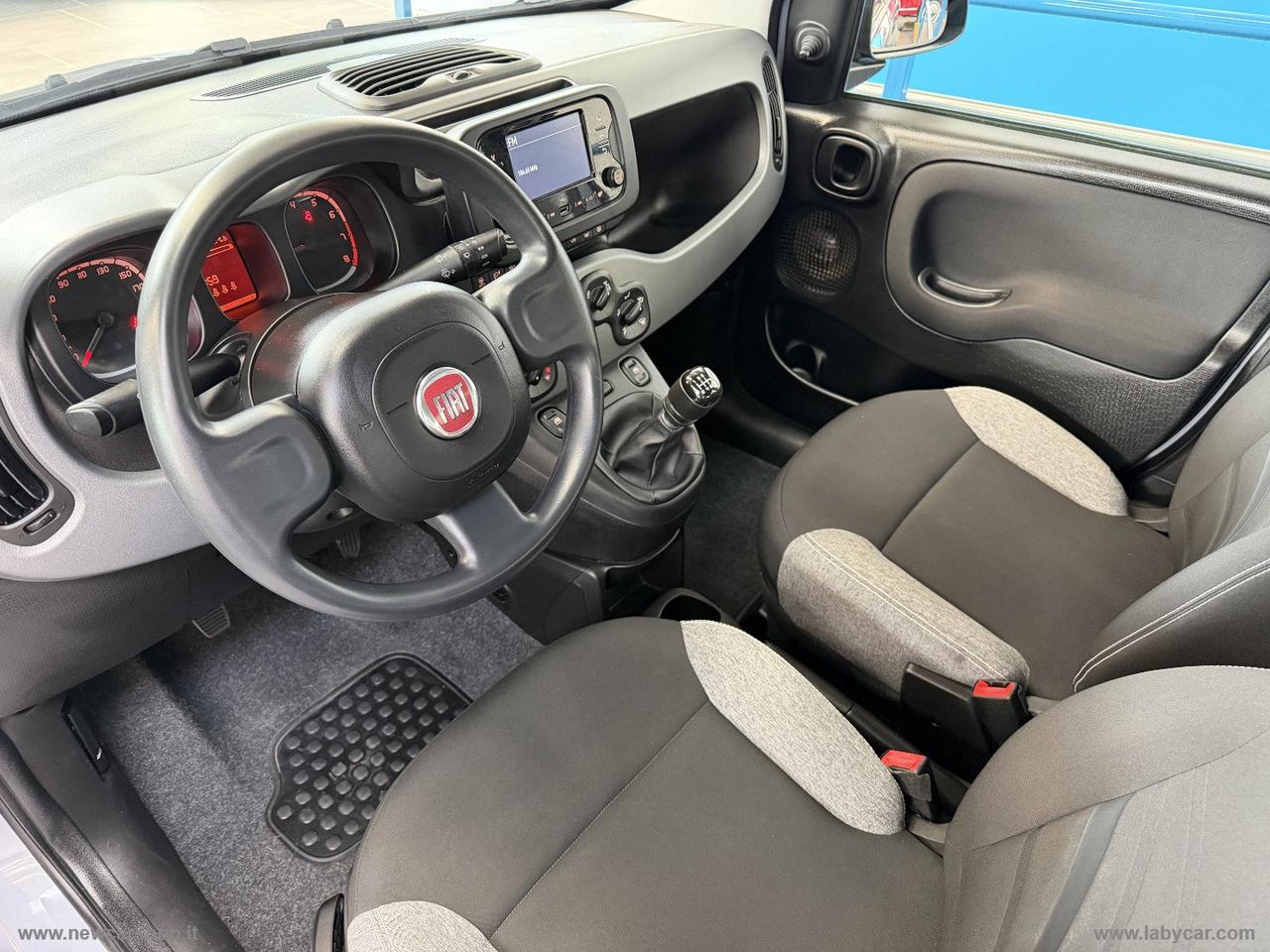 FIAT Panda 1.0 FireFly S&S Hybrid City Life NEOPATENTATI