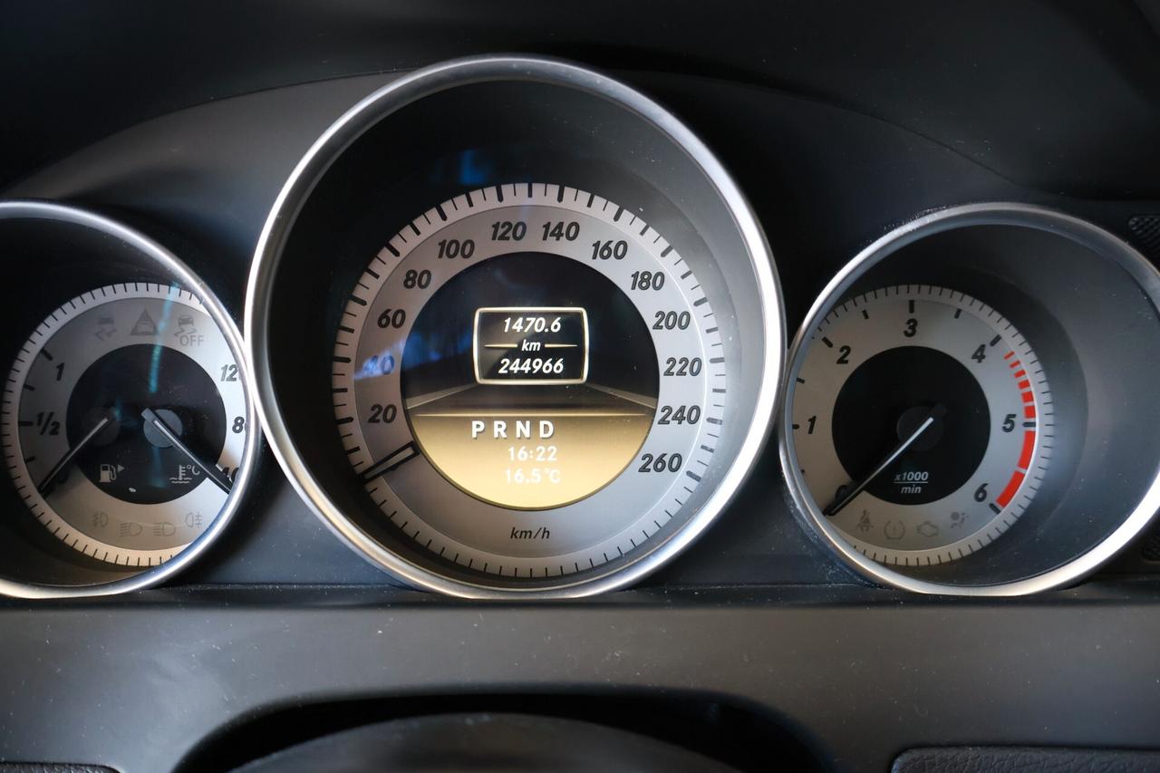 Mercedes-Benz C220 Coupe 170cv cdi Avantgarde Auto