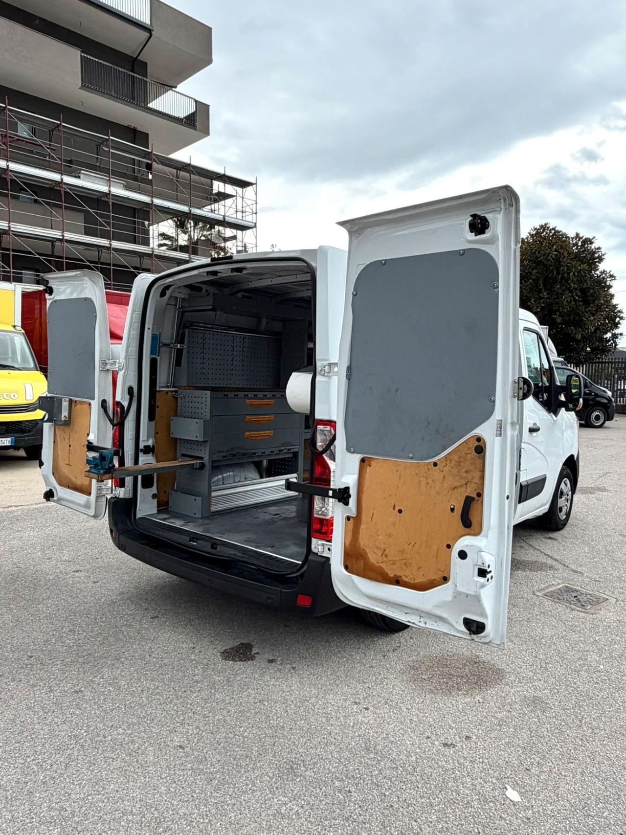 RENAULT MASTER 2.3dci 150cv L1H1 ATTREZZATO