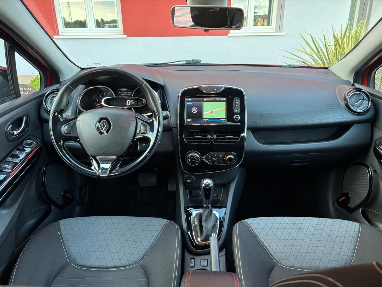 Renault Clio 1.5 dCi (CAMBIO AUTOMATICO)