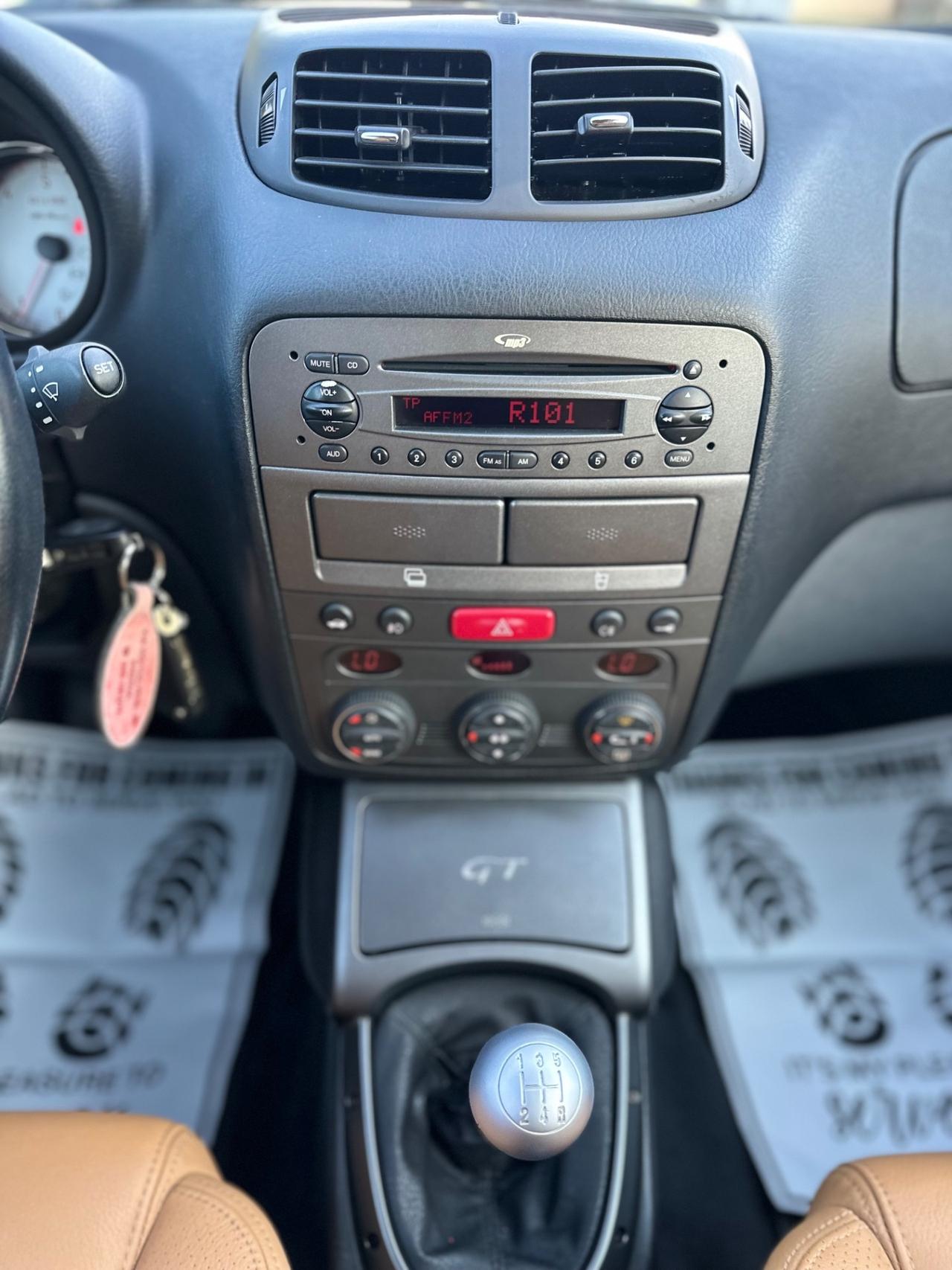 Alfa Romeo GT 1.8 16V TS Progression ( Disegno BERTONE )