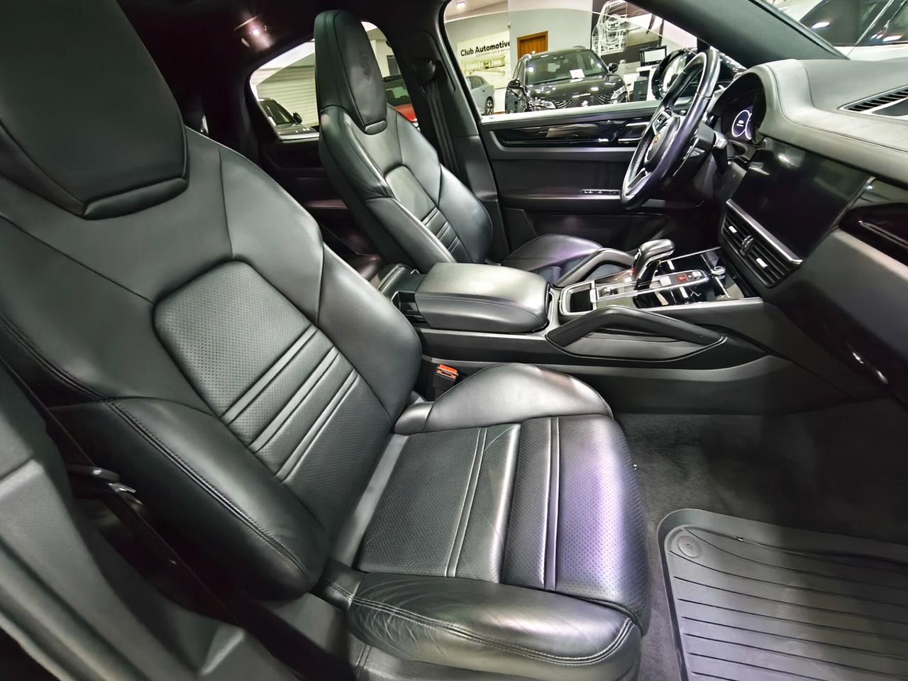 Porsche Cayenne Coupé 3.0 V6 340 cv platinium edition