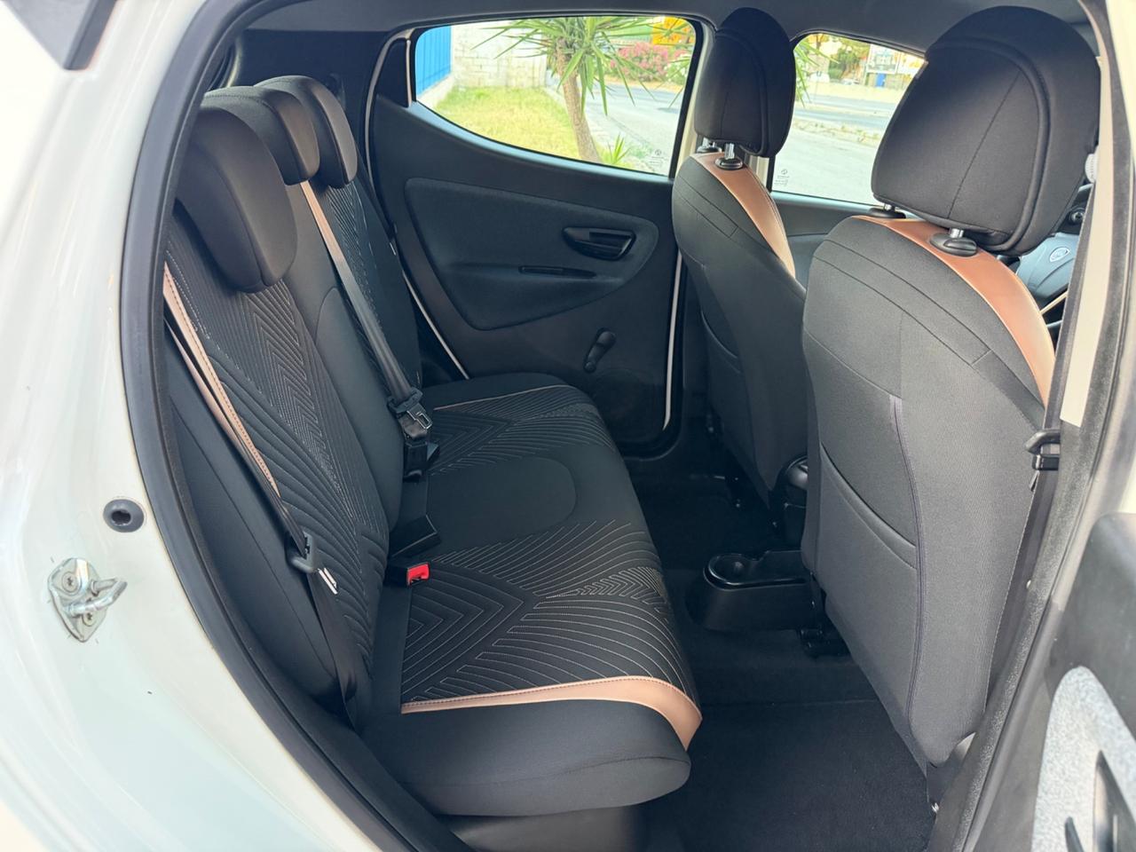 Lancia Ypsilon 1.2 benzina 69 cv 2019 87.000 km