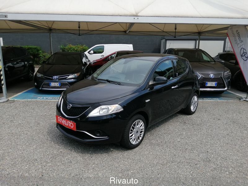 Lancia Ypsilon 1.2 69 CV 5 porte Mya