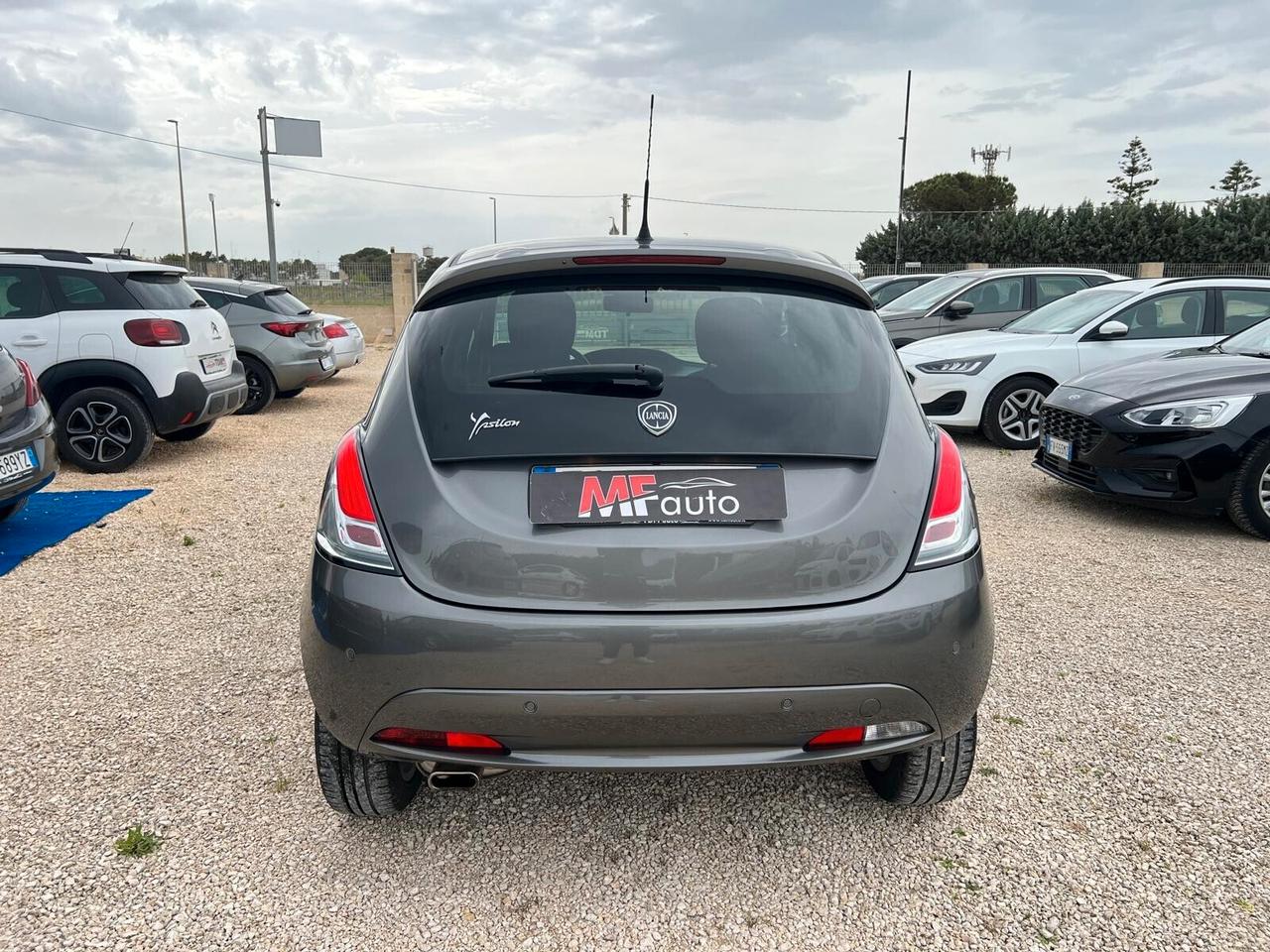 Lancia Ypsilon 1.2 69 CV 5 porte Gold my19 UNIPRO