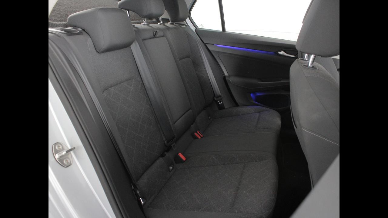 VOLKSWAGEN Golf VIII - Golf 1.0 etsi evo Life 110cv dsg