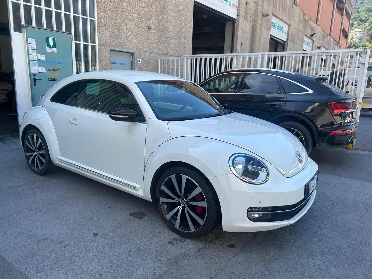 Volkswagen Maggiolino 2.0 TSI DSG Sport