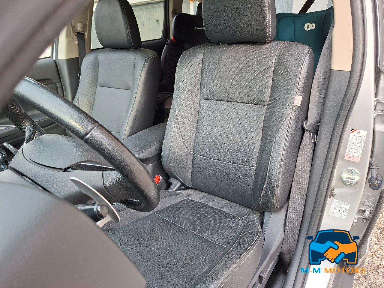 Mitsubishi Outlander 2.2 Instyle Plus Sda awd 7p.ti auto my17