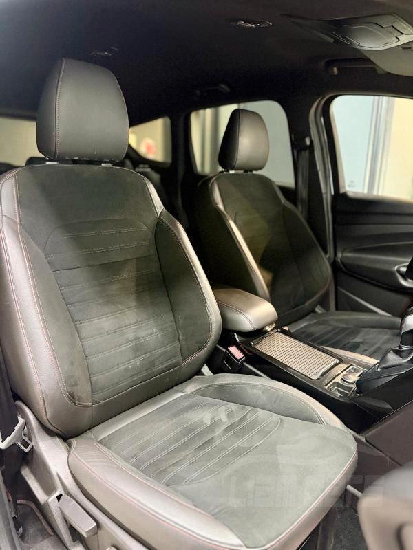 Ford Kuga 2.0 tdci ST-Line s&s awd 150cv powershift my19.25