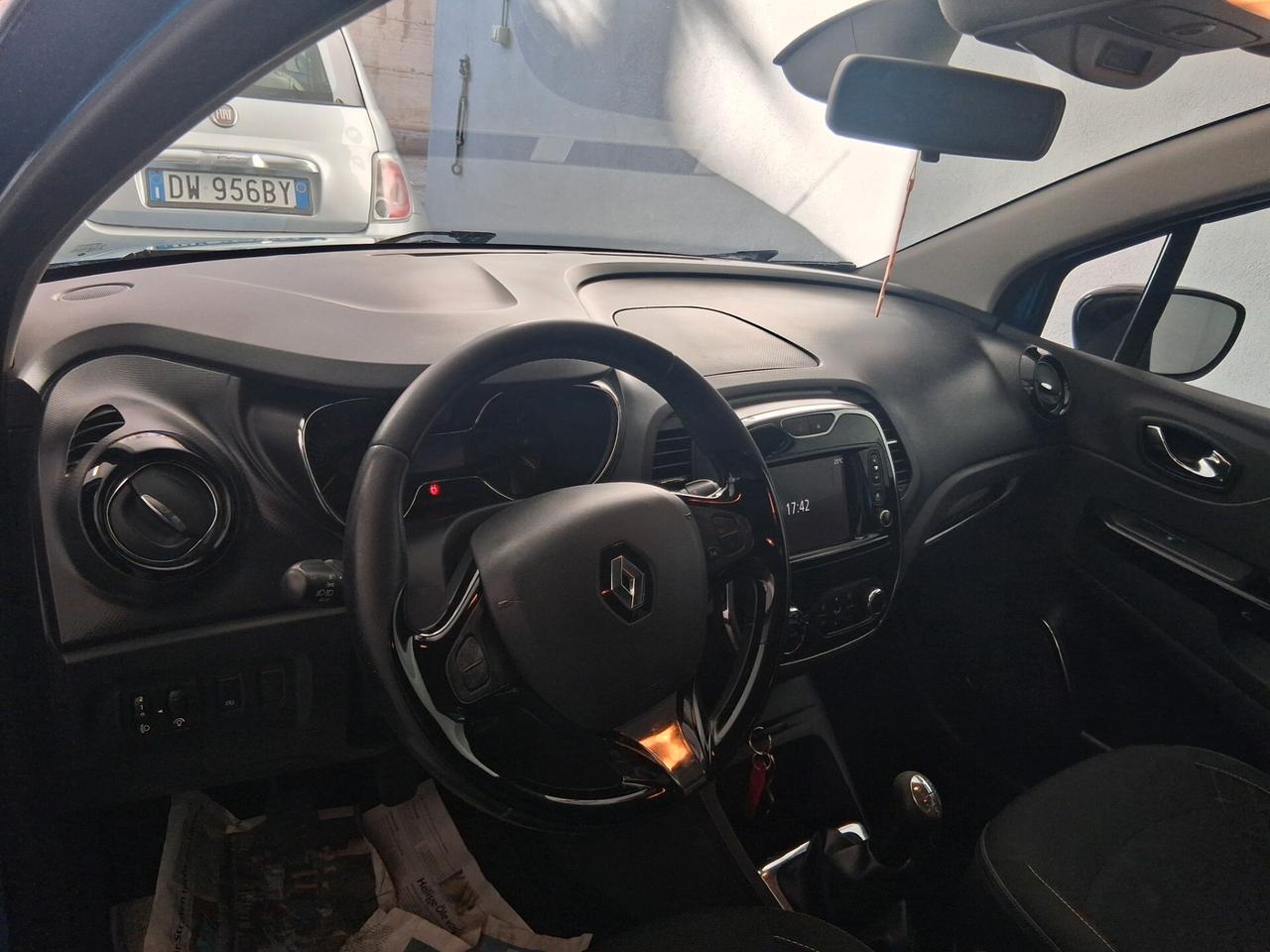 Renault Captur dCi 8V 90 CV EDC Start&Stop Energy Iconic garanzia 12 mesi come nuova
