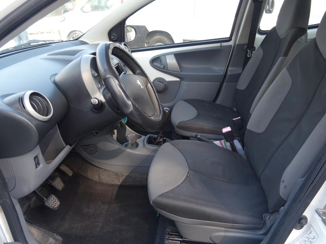 Peugeot 107 1.0 68CV 5p. Plaisir