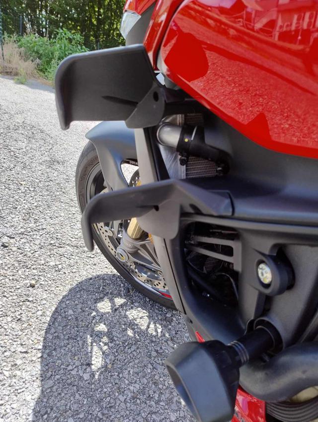 DUCATI Streetfighter V4S