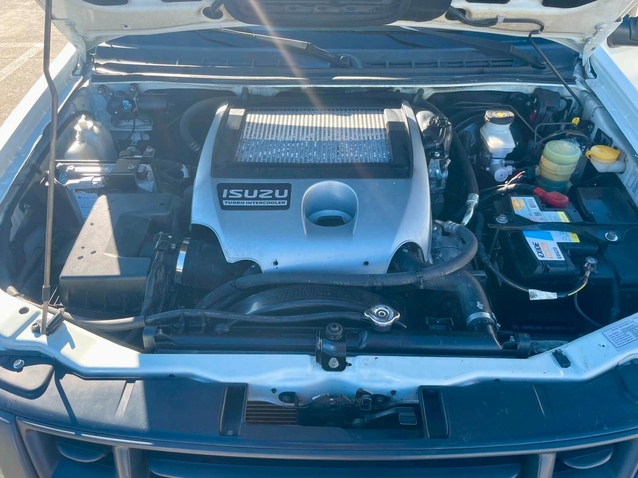 ISUZU D-MAX 2.5 TD CR SPACE L SUPER - 4X4