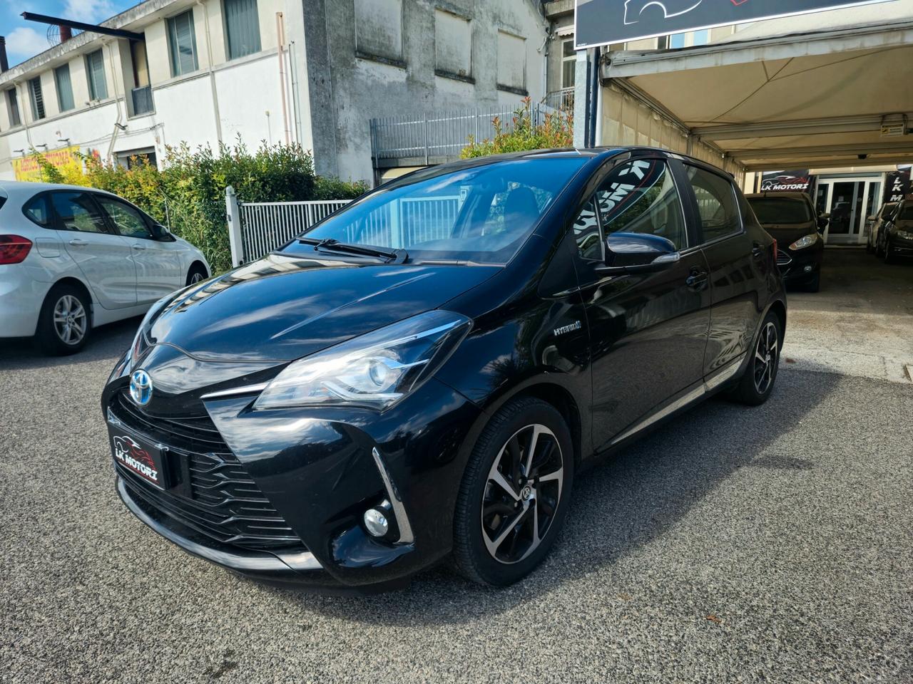 Toyota Yaris Toyota Yaris 1.5 Hybrid 54 kw black Edition