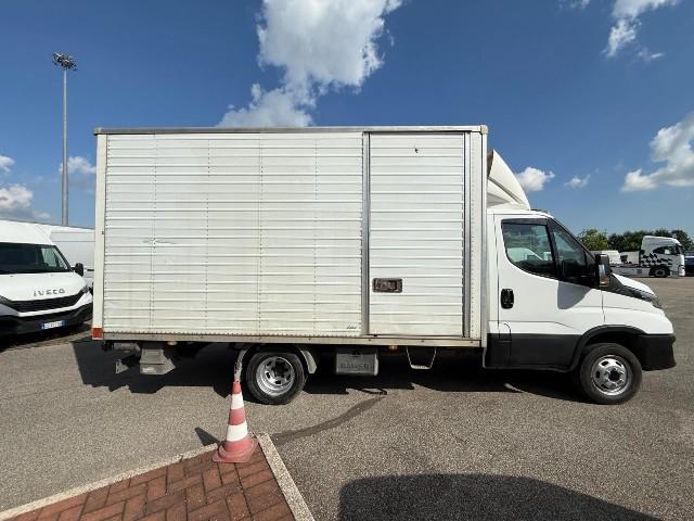 IVECO DAILY 35C14H BOX + SPONDA