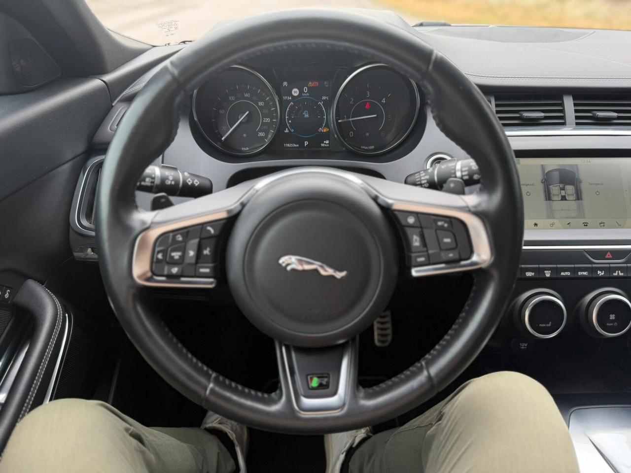 Jaguar E-Pace 2.0D 180 CV AWD R-Dynamic PELLE/RADAR/CAMERA/FULL