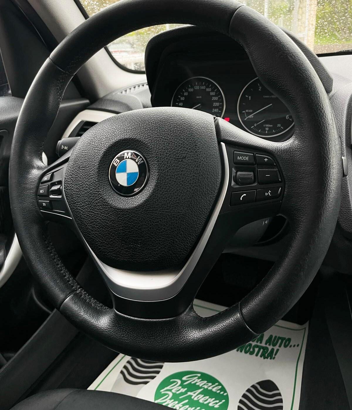 Bmw 116 116d 5p. Urban