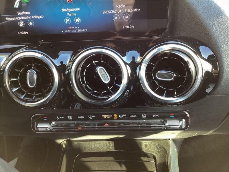 Mercedes-Benz GLA 200 D SPORT PLUS 4MATIC AUTO