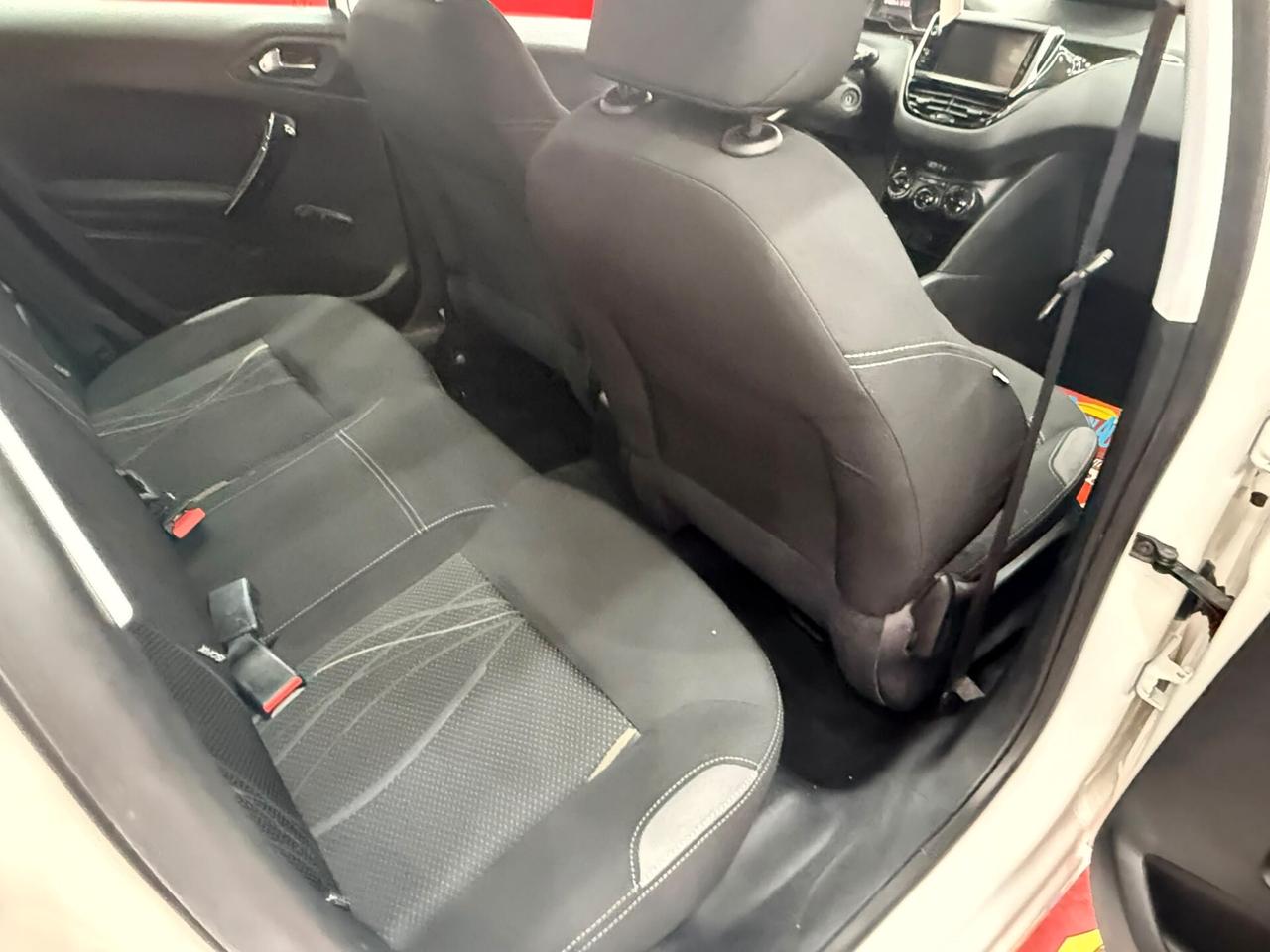 Peugeot 208 1.0 VTi 68cv Puretech - 2013