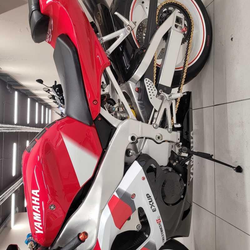 Yamaha YZF R1 - 2000