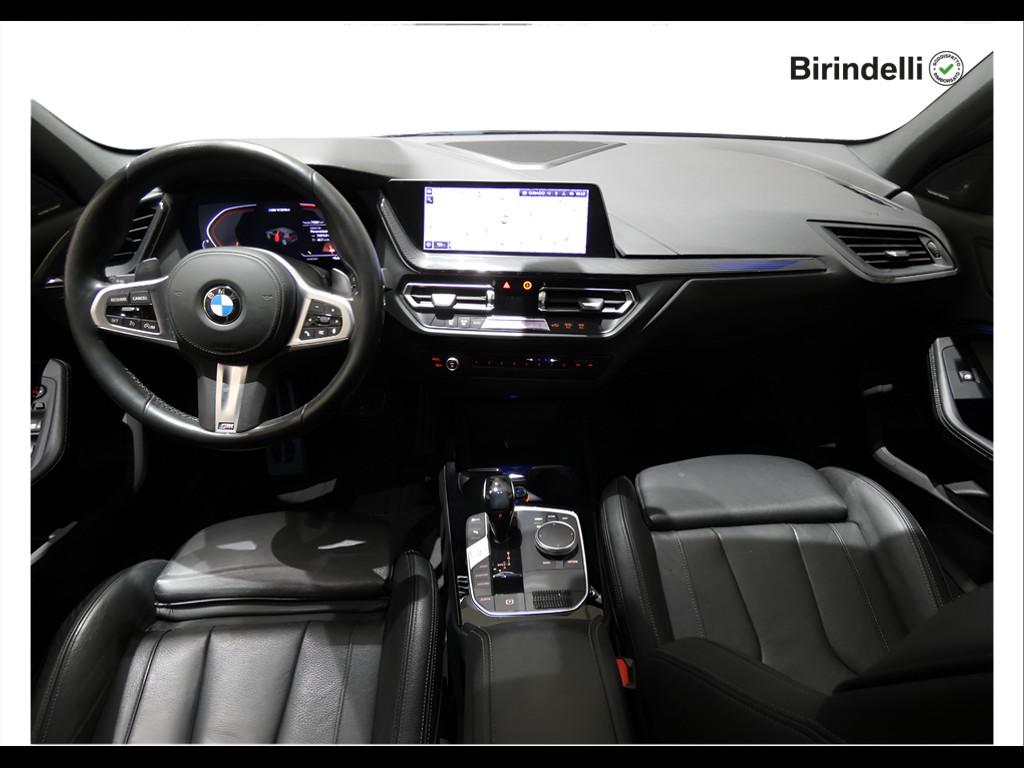 BMW Serie 1 (F40) - M 135i xDrive