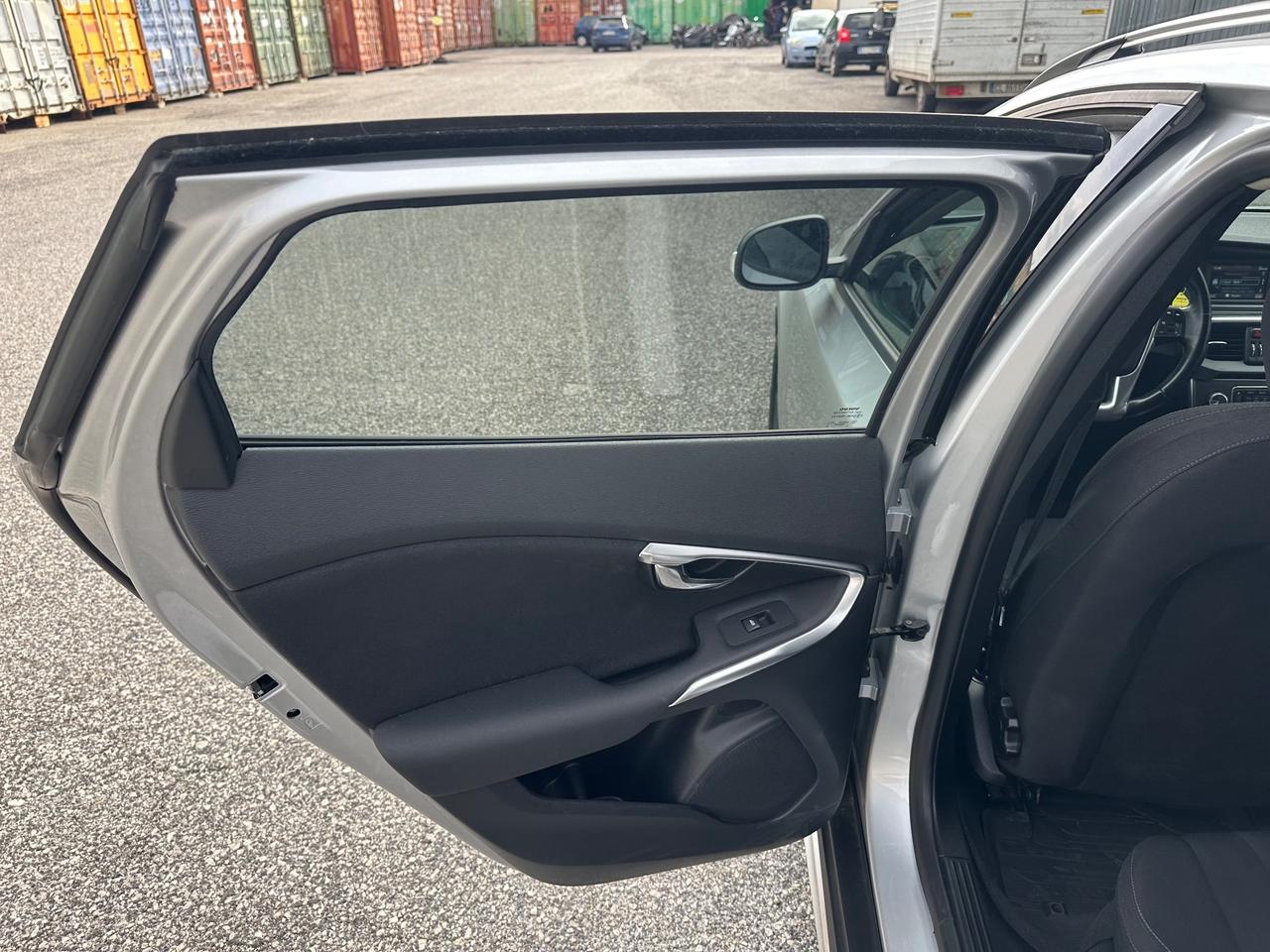 Volvo V40 Cross Country D2 1.6 Summum