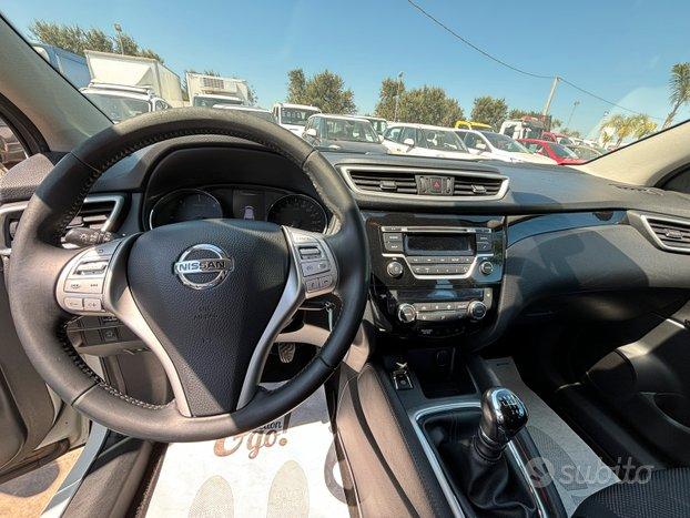Nissan Qashqai Nissan Qasquai 2014 180000 km 1.5 diesel
