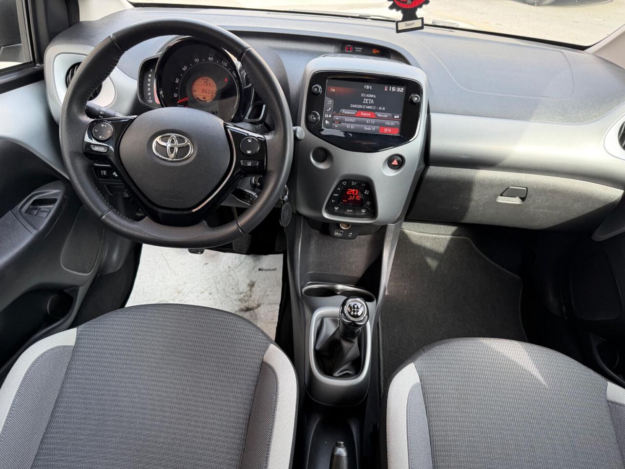 TOYOTA AYGO 1.0 NEOPATENTATI