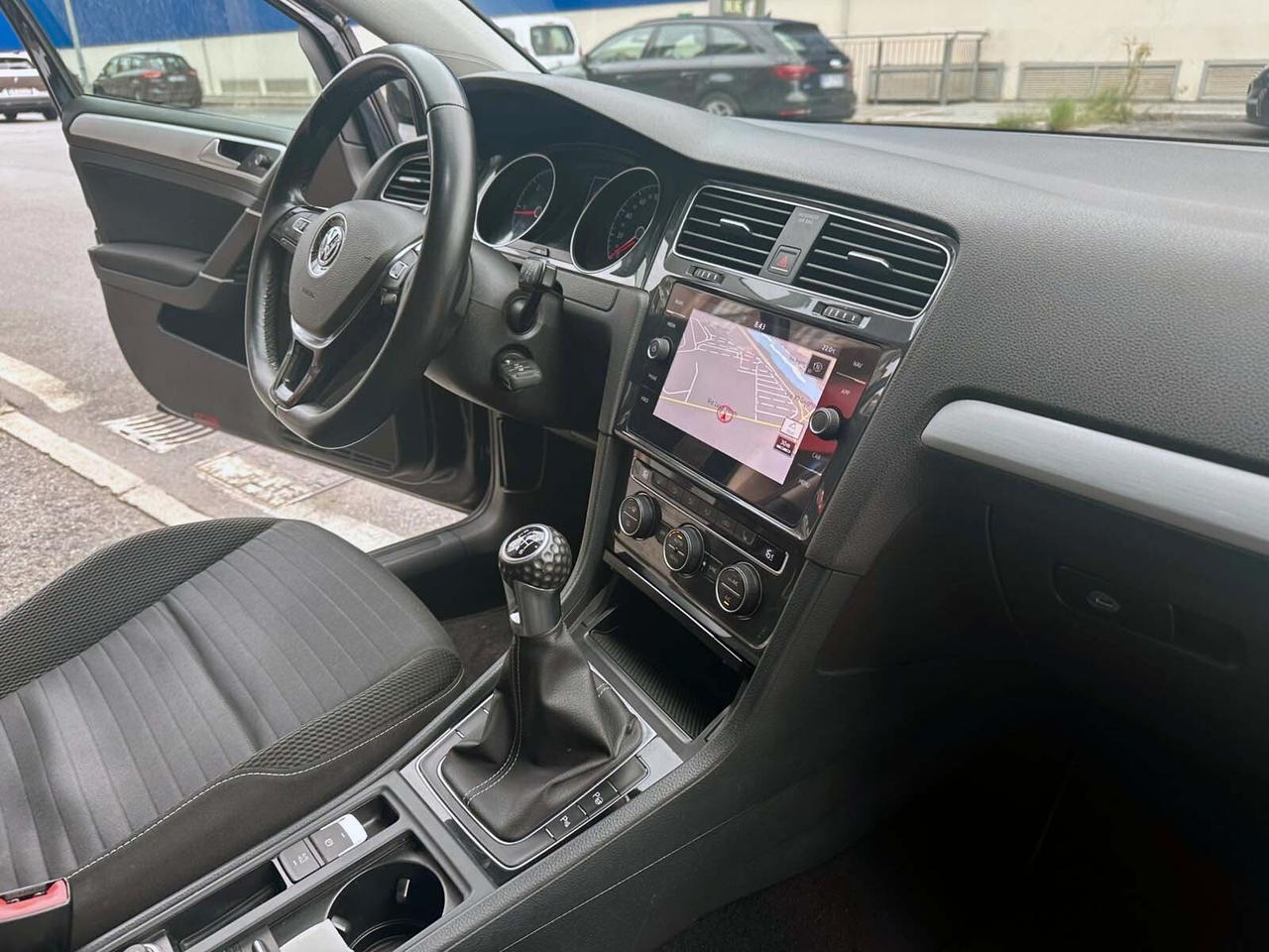 Volkswagen Golf Business 1.6 TDI 5p. 110 CV NAVIGATORE CAR PLAY SEDILI RISCALDATI PARK PILOT ANT E POST