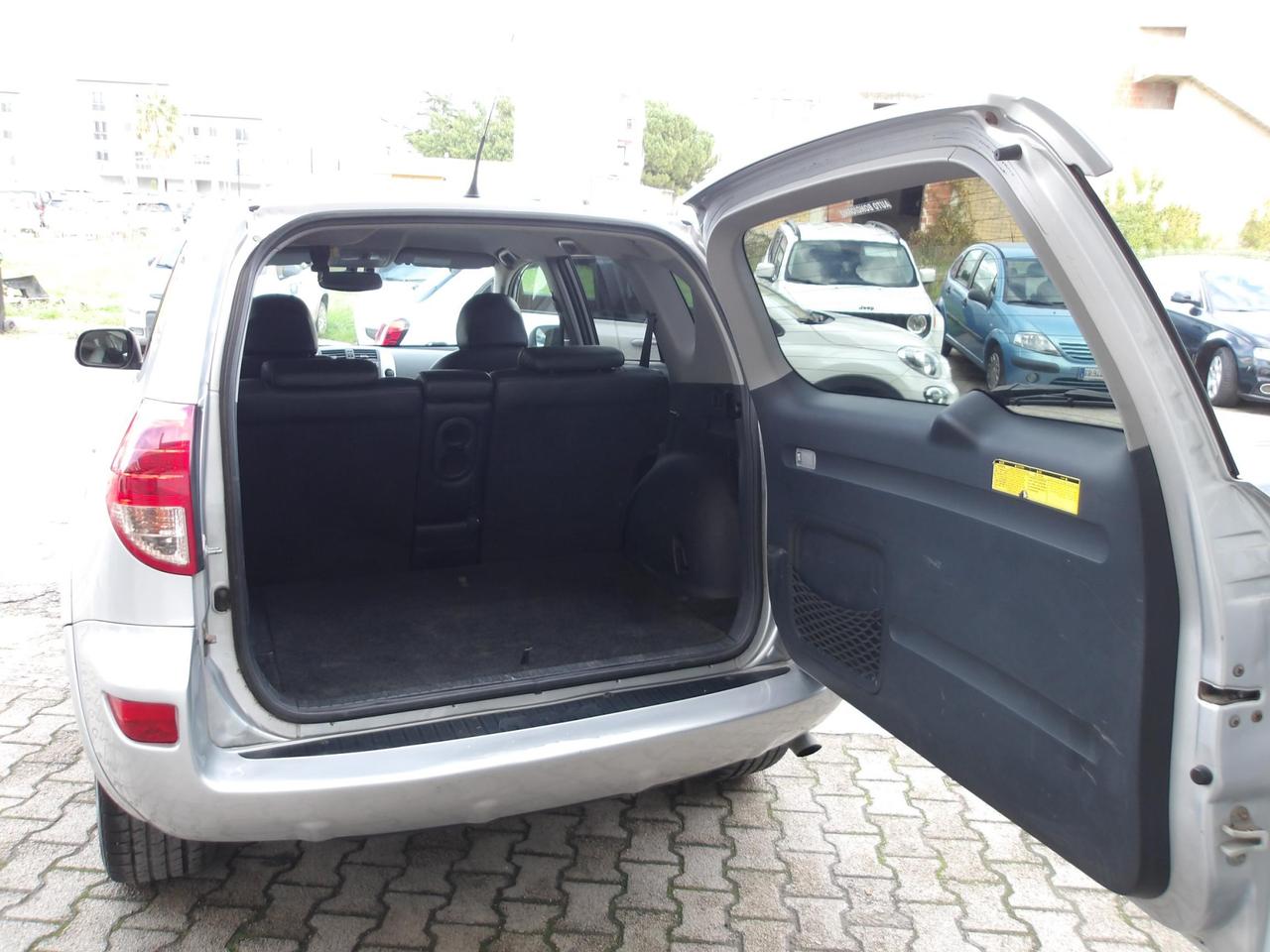 TOYOTA RAV 4 RAV4 2.2 D-4D EXCUTIVE 177 CV