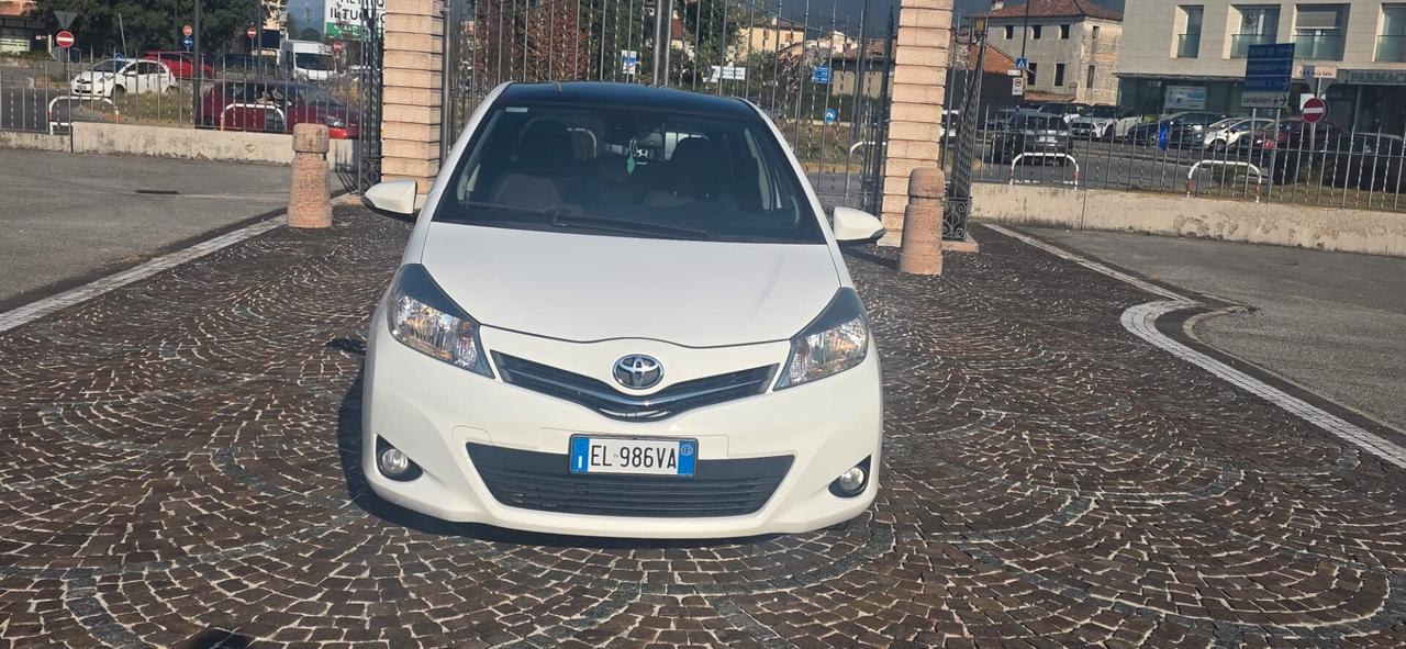 Toyota Yaris 1.3 5 porte Active CVT Stop & Start