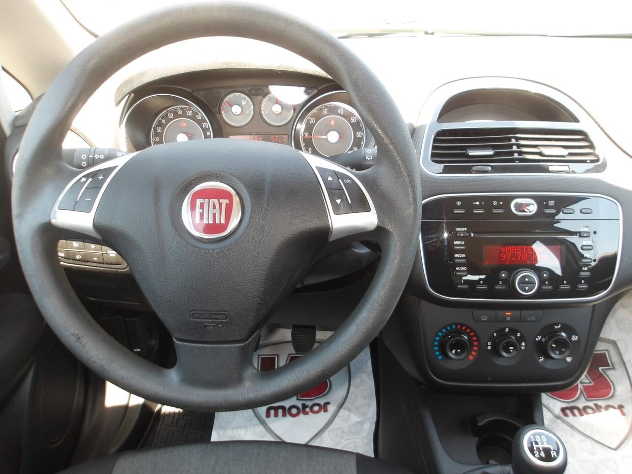 FIAT PUNTO 1.4 BENZ-2013