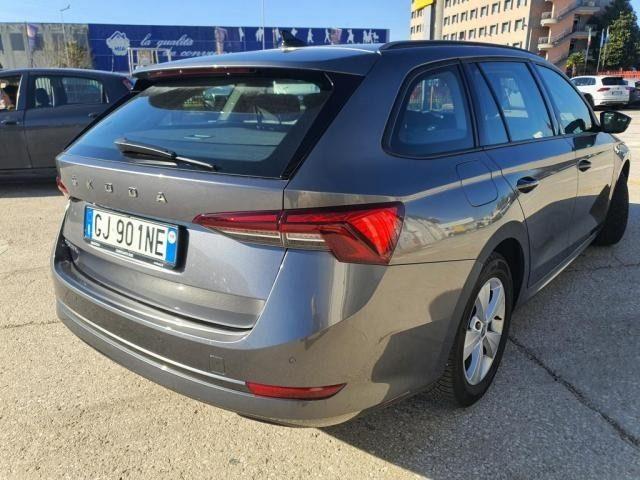 SKODA Octavia 2.0 TDI EVO Wagon PREZZO REALE Executive Navi LED+