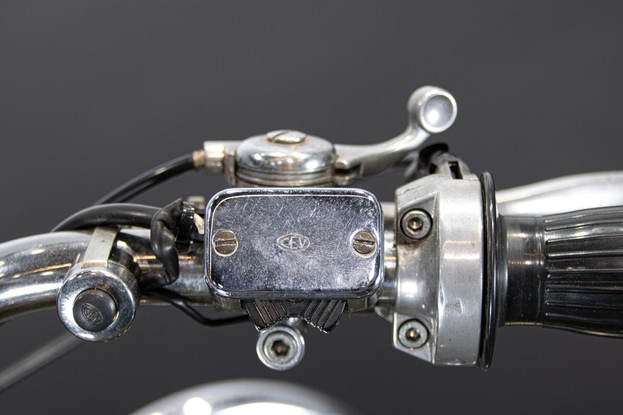 Moto Guzzi Nuovo Falcone 500