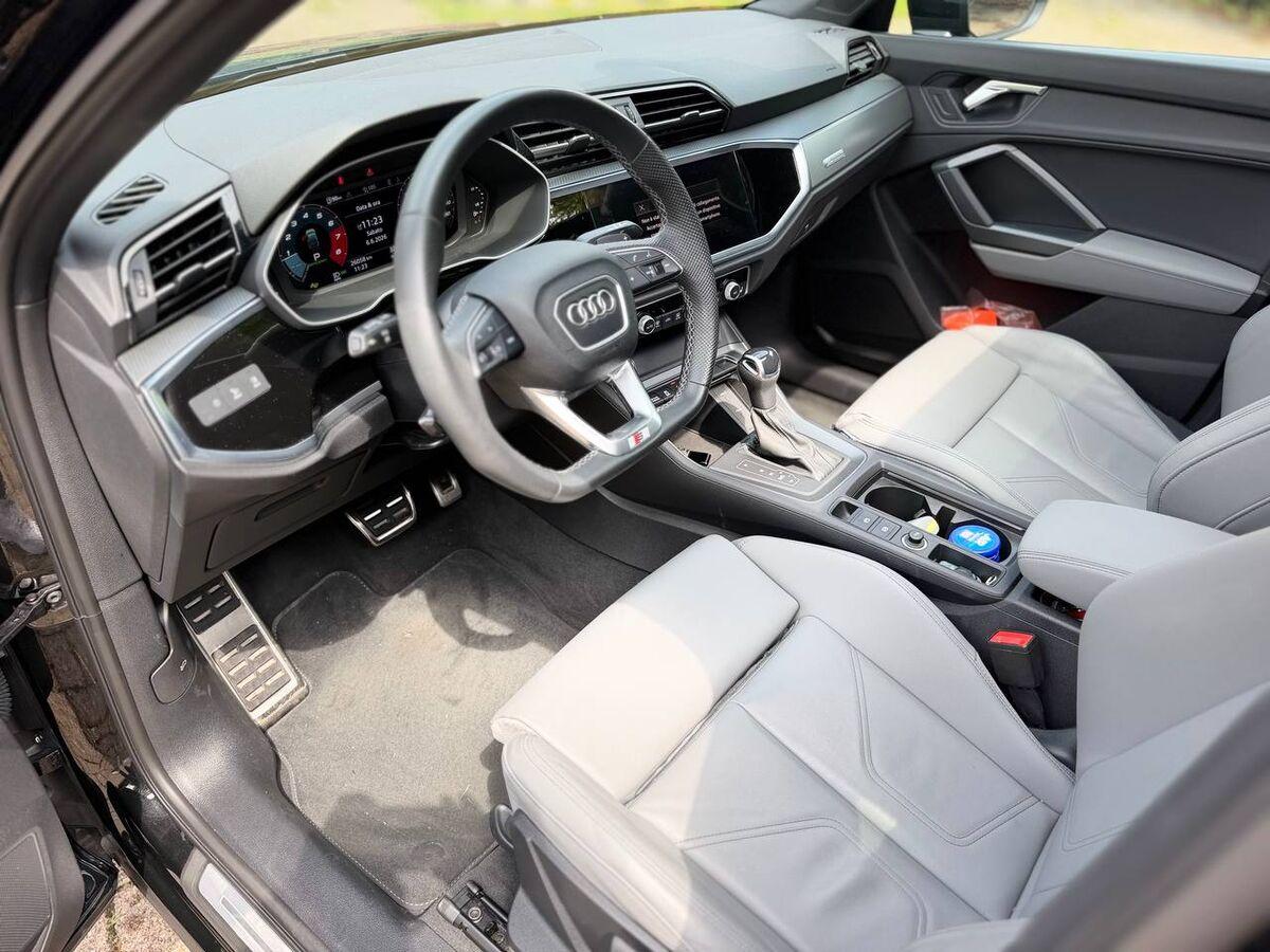 Audi Q3 Sportback 35 1.5 tfsi Identity Black s-tronic