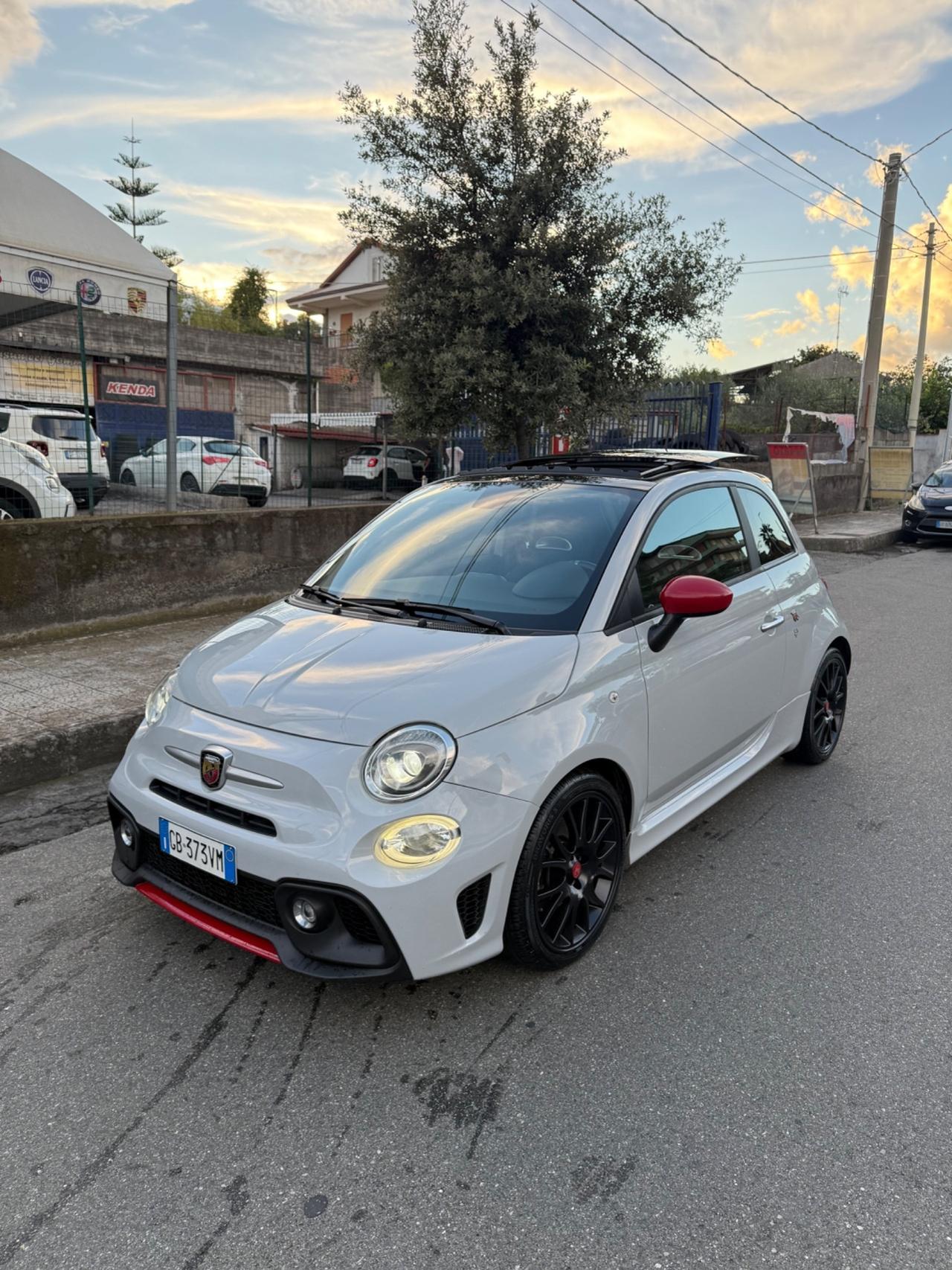 Abarth 595 1.4 Turbo T-Jet 165 CV Turismo