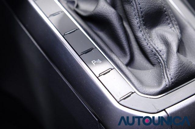 VOLKSWAGEN Polo 1.0 TSI DSG STYLE NEOPATENTATI