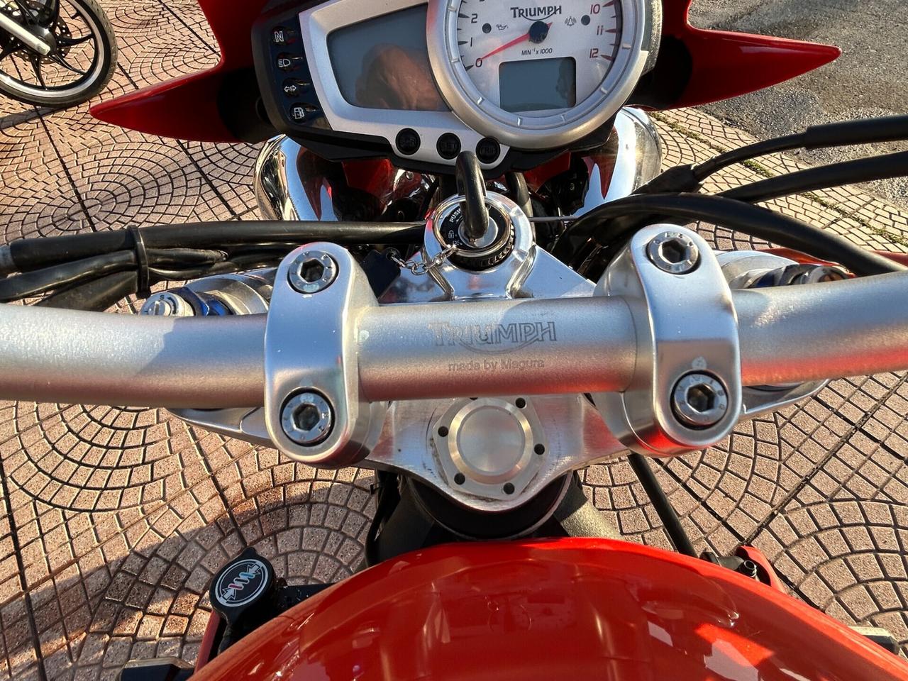 triumph speed triple 1050