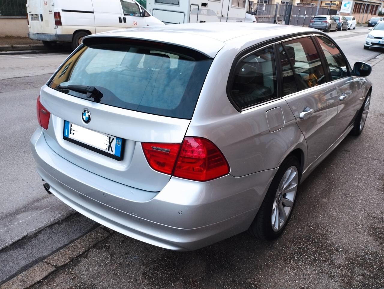 Bmw 320 320d cat Touring Attiva