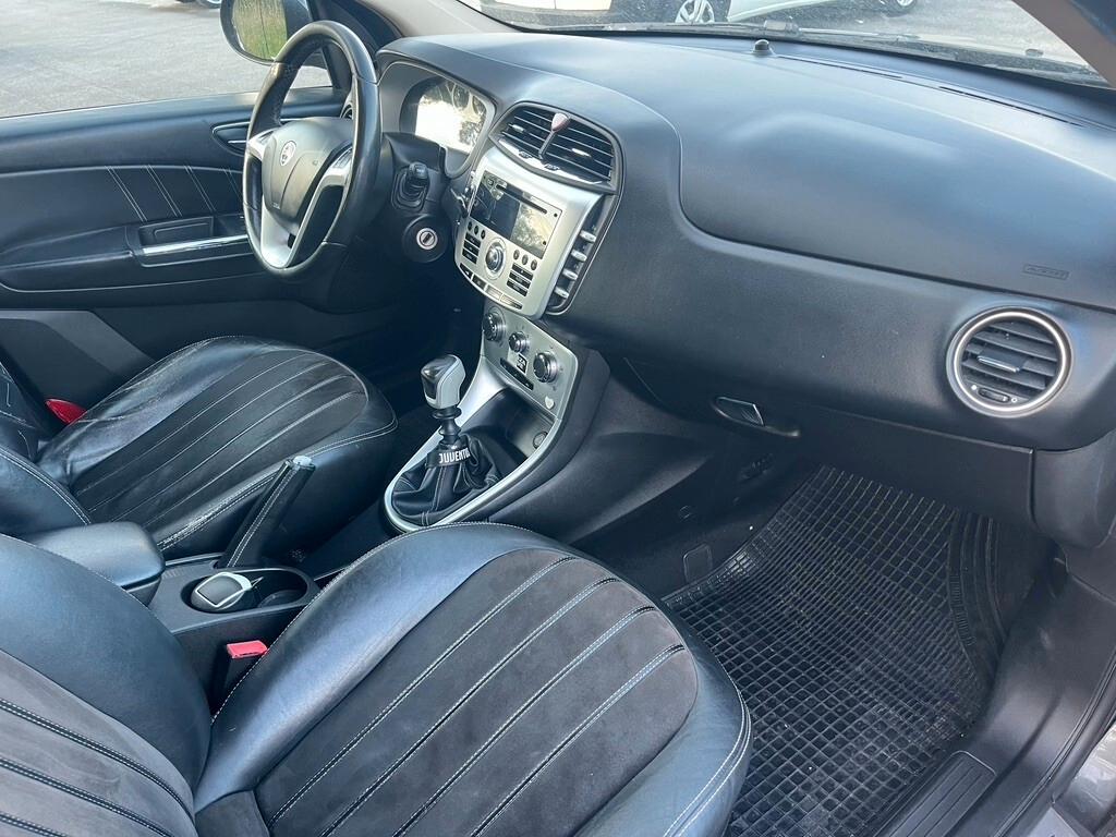 Lancia Delta 1.6 MJT DPF 105 CV Gold