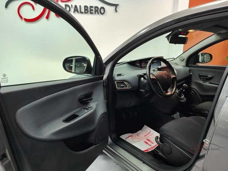 Lancia Ypsilon Ypsilon 1.0 FireFly 5 porte S&S Hybrid Ecochic Gold