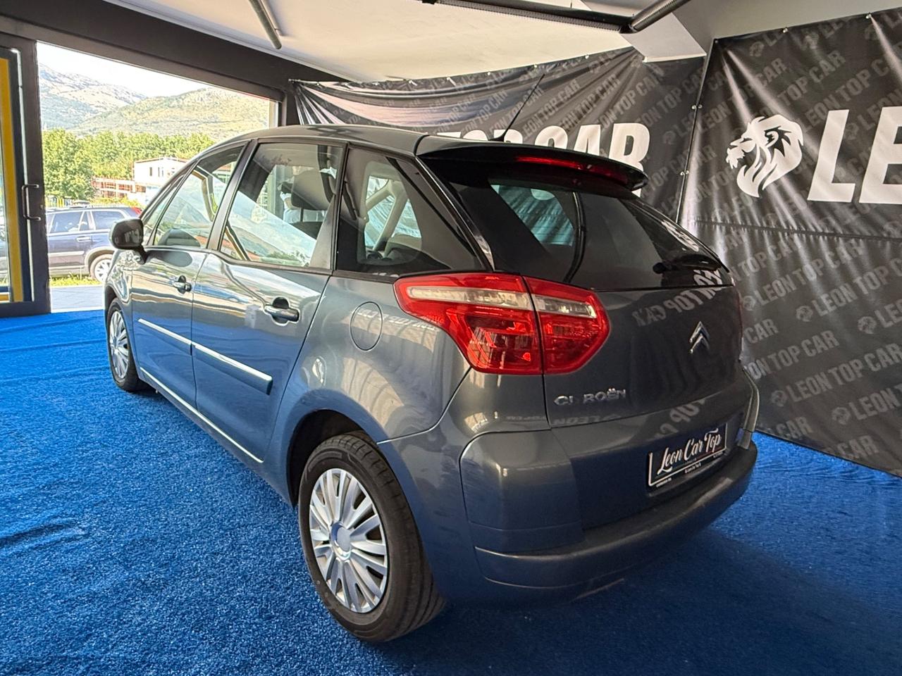 Citroen C4 Picasso 1.6 HDi 110 gommata e tagliandata