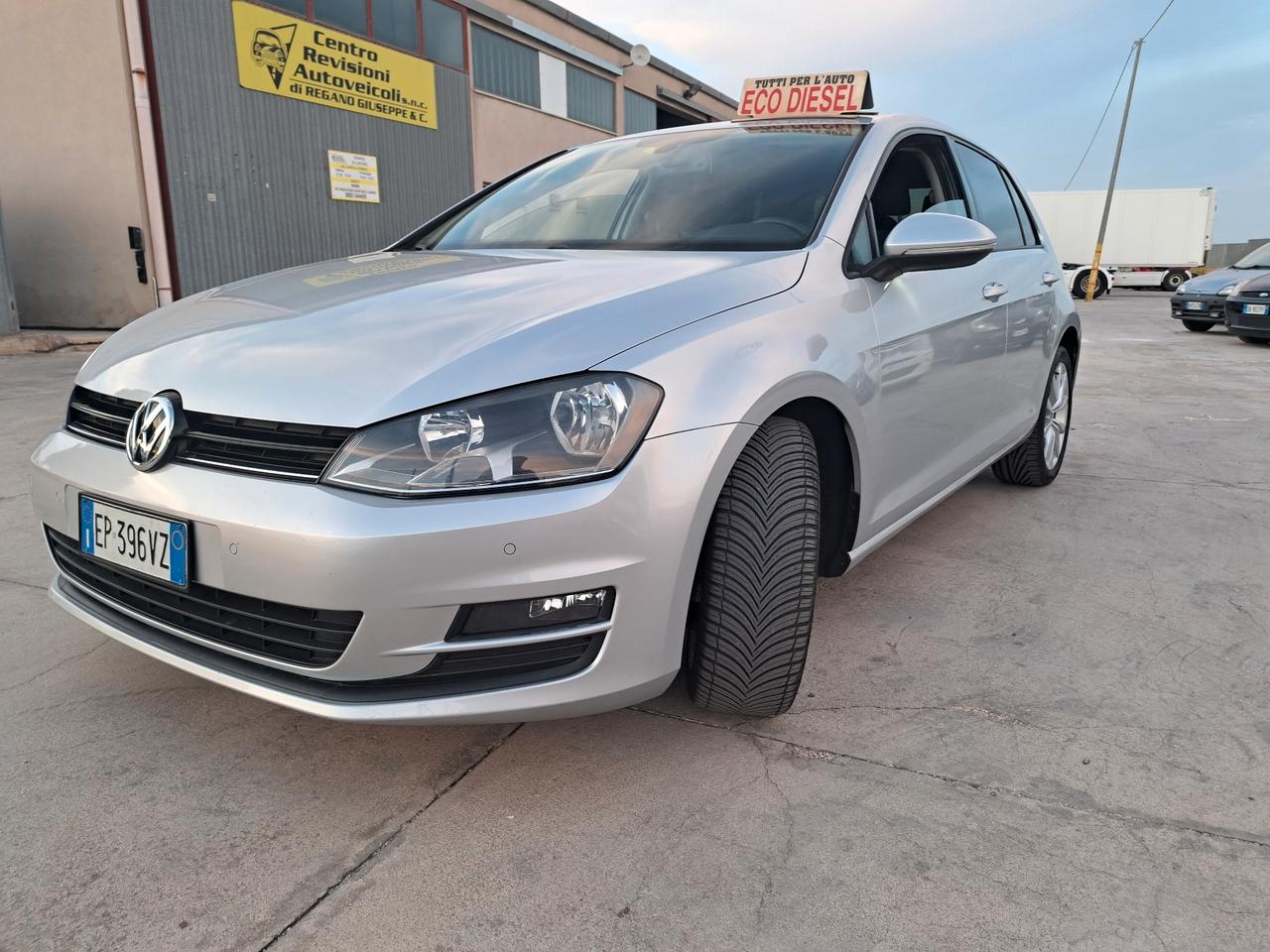 Volkswagen Golf 1.6 TDI HIGHLINE BlueMotion - 2013