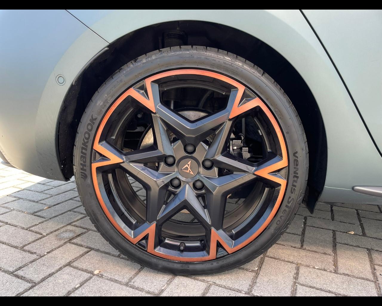 CUPRA Nuova CUPRA Leon VZ 1.5 e-HYBRID 200 kW (272 CV) pHEV DSG 6 marce 2WD