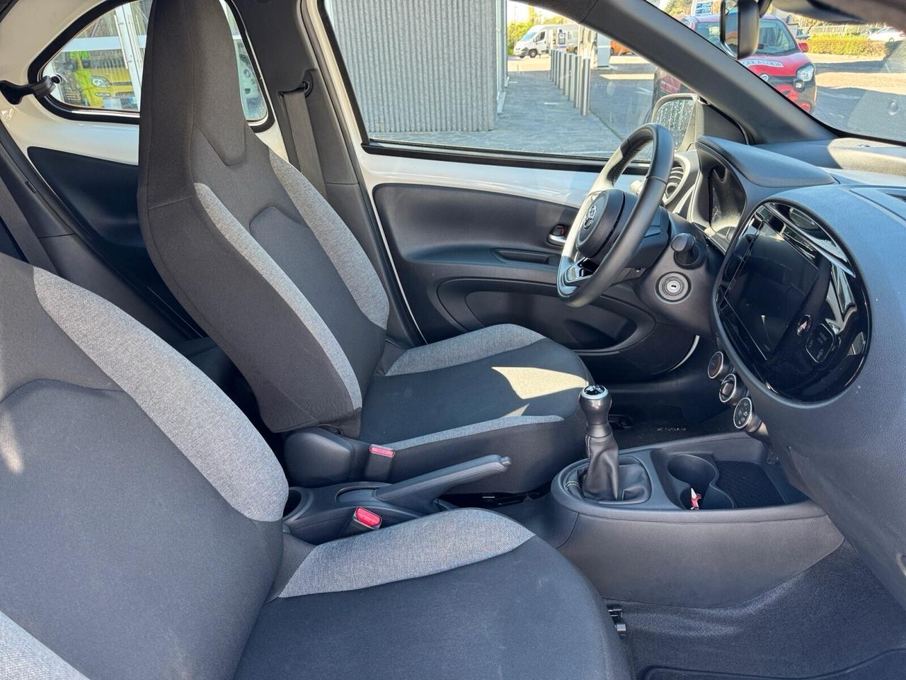 Toyota Aygo X 1.0 VVT-i 72 CV 5 porte Active