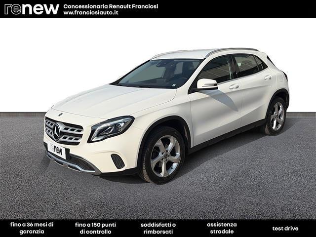 MERCEDES-BENZ GLA 200 D Sport 7G-DCT