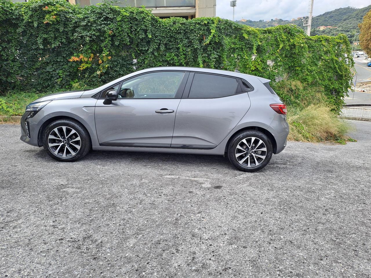 Mitsubishi Colt 1.0L turbo 90 CV Invite